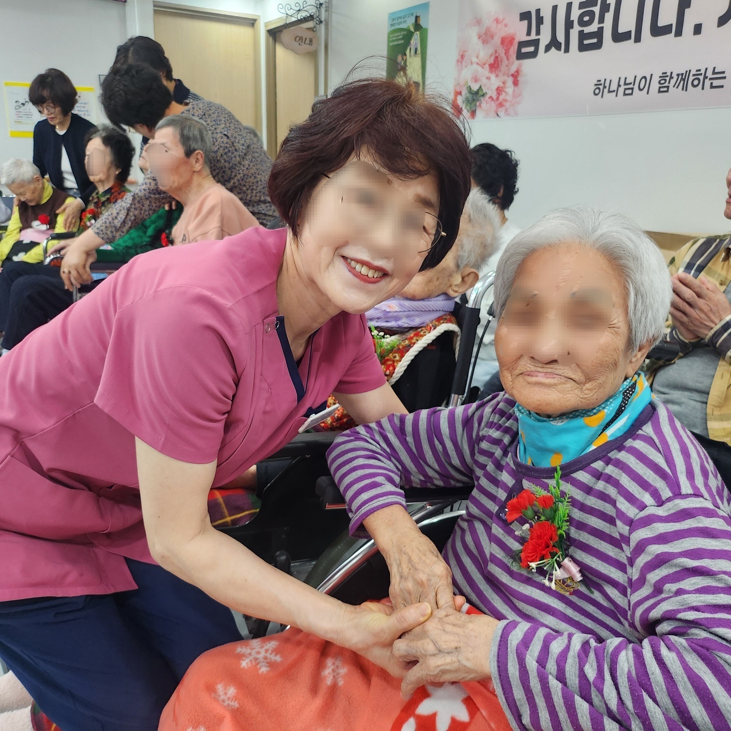 /user/d/dawonsilvercare/editor/2512/3c30e368bb6aeca3937e84f0df52a763_1764541808_9599.jpg 이미지크게보기